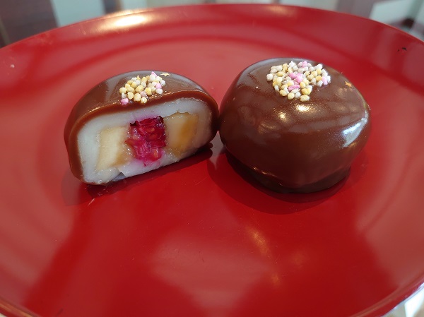 チョコ餅(バナナ&ラズベリー)