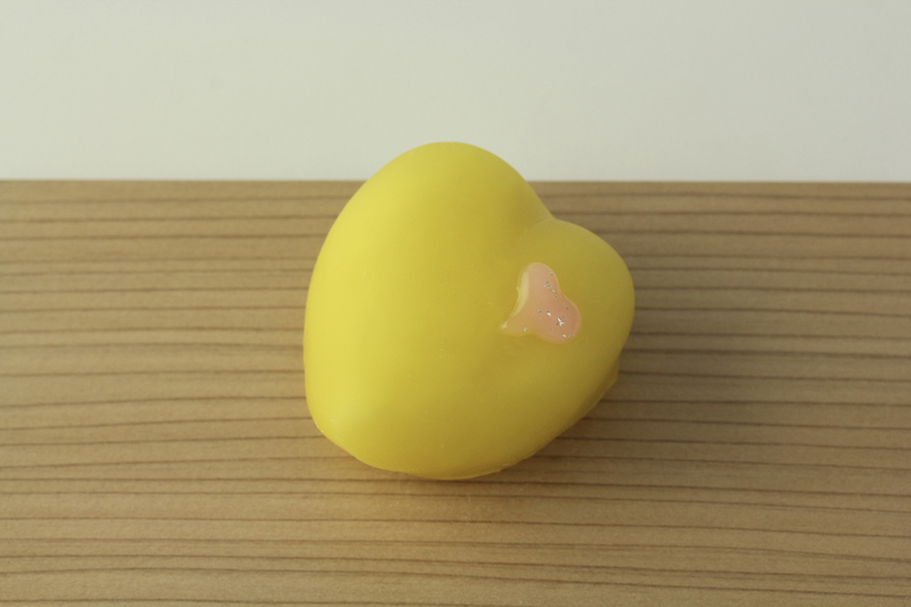 フルーツ餅【ハート♡Ver(パイナップ)】販売中です。